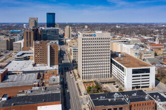 201 E Main St, Lexington, KY 40507 - Chase Tower | LoopNet