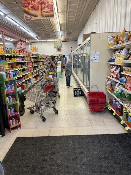 409 Main St, Augusta, IL for sale - Primary Photo - Image 1 of 1