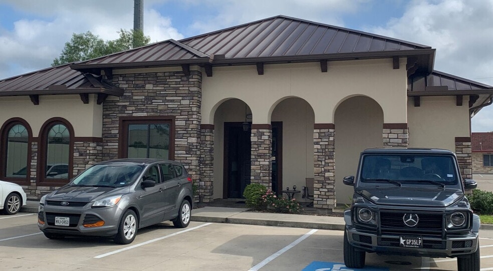 12807 Haynes Rd, Houston, TX for lease - Building Photo - Image 2 of 16