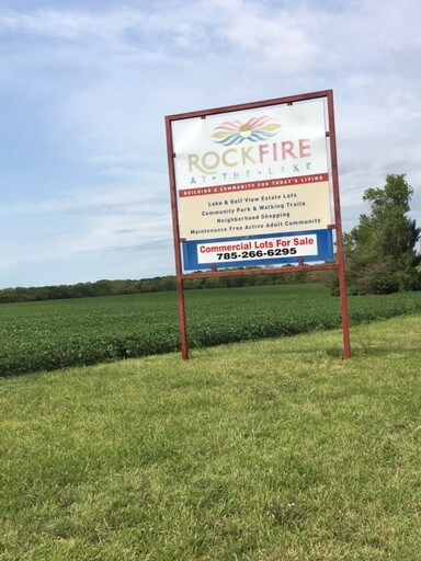 SE 44TH St, Topeka, KS for sale Building Photo- Image 1 of 1