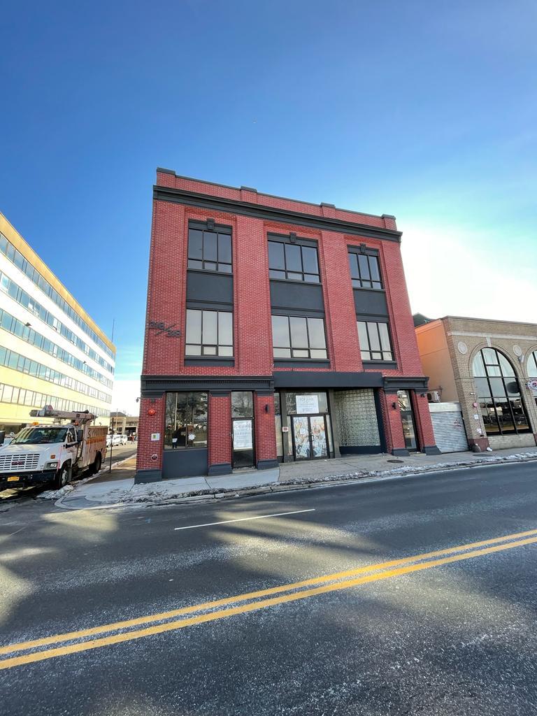 316-318 Fulton Ave, Hempstead, NY for lease Building Photo- Image 1 of 3