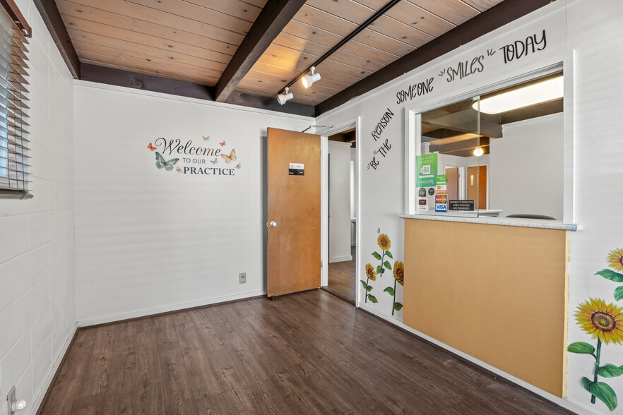 715-721 S Dora St, Ukiah, CA 95482 portfolio of 2 properties for sale on LoopNet.com - Interior Photo - Image 3 of 27