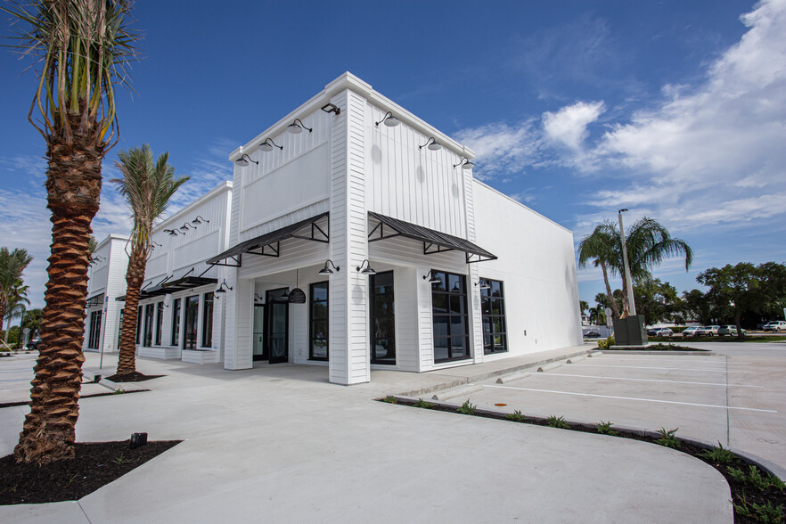 4075 S Ridgewood Ave, Port Orange, FL for lease - Building Photo - Image 2 of 8