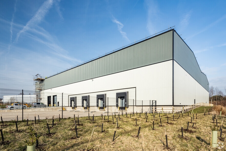 Foxdenton Ln, Manchester for sale - Primary Photo - Image 1 of 1