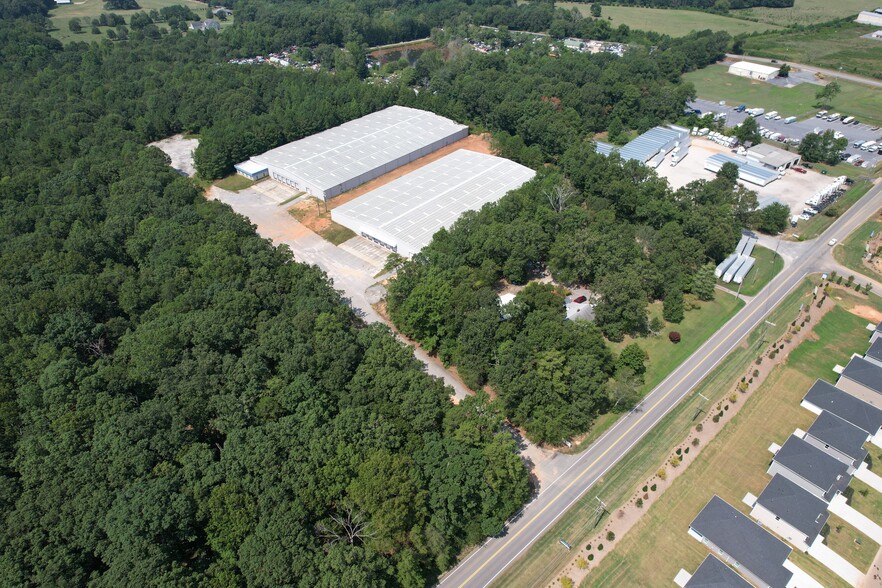 3054 Fork Shoals Rd, Simpsonville, SC for lease - Building Photo - Image 3 of 6