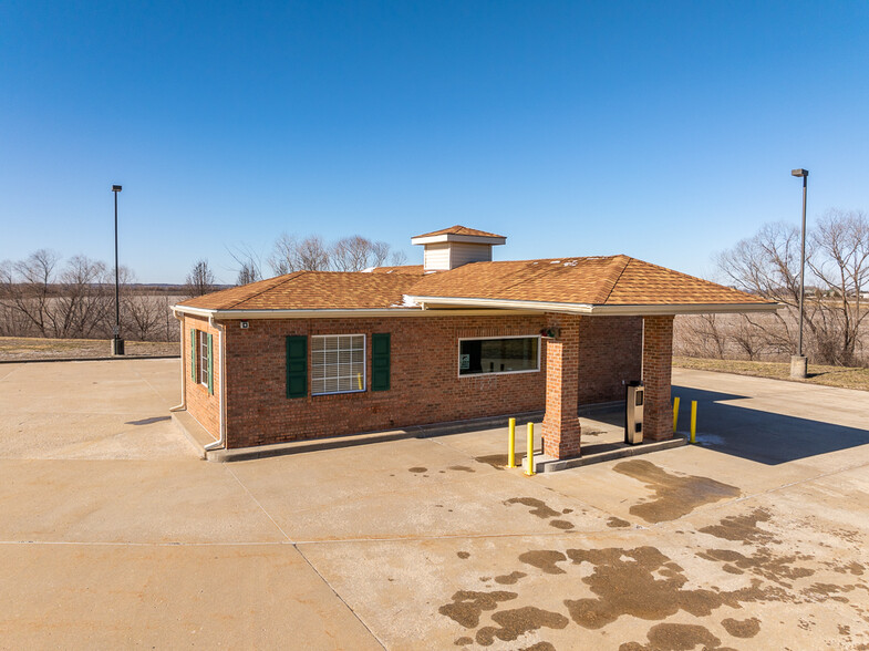 600 Hwy Z, Orrick, MO for sale - Building Photo - Image 3 of 27