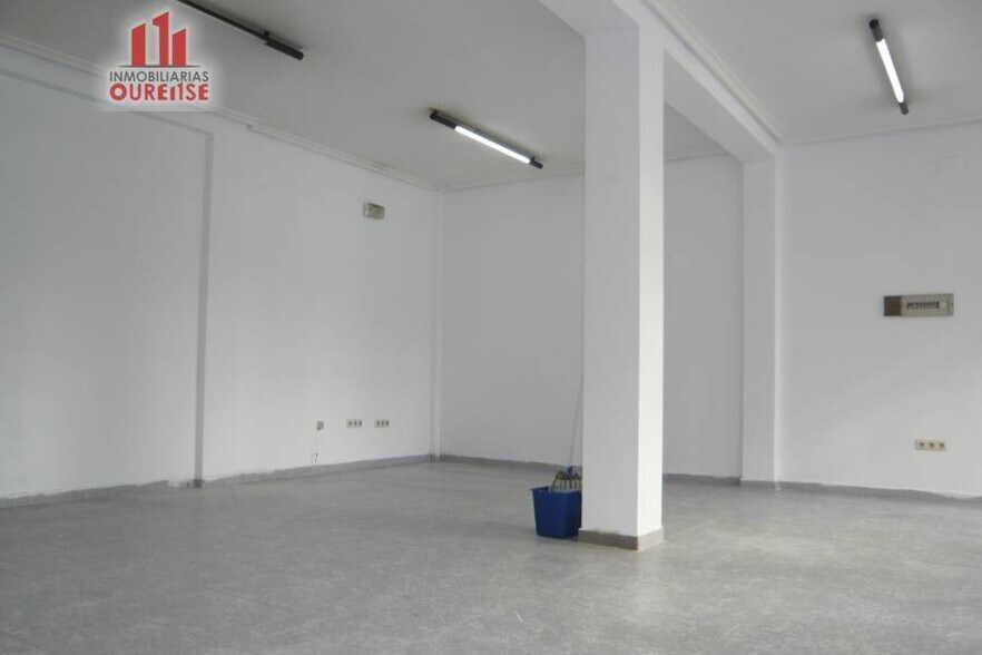 Retail in Ourense, Orense for lease - Building Photo - Image 3 of 6