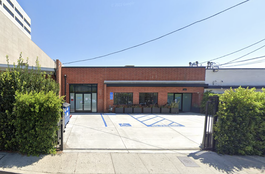 2222 Cotner Ave, Los Angeles, CA for lease - Building Photo - Image 1 of 9