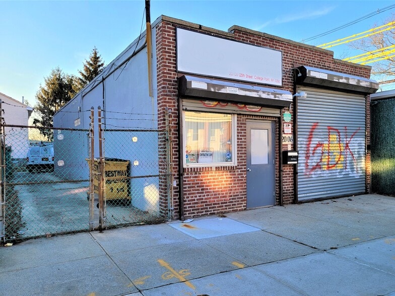 2006 125th St, College Point, NY for sale - Building Photo - Image 1 of 1