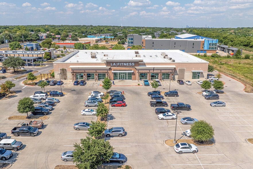 1824 W Slaughter Ln, Austin, TX for sale - Building Photo - Image 3 of 8