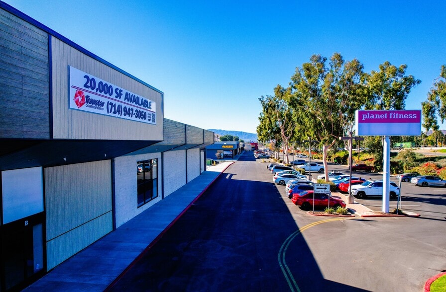 3382-3392 Tyler St, Riverside, CA for lease - Aerial - Image 3 of 19