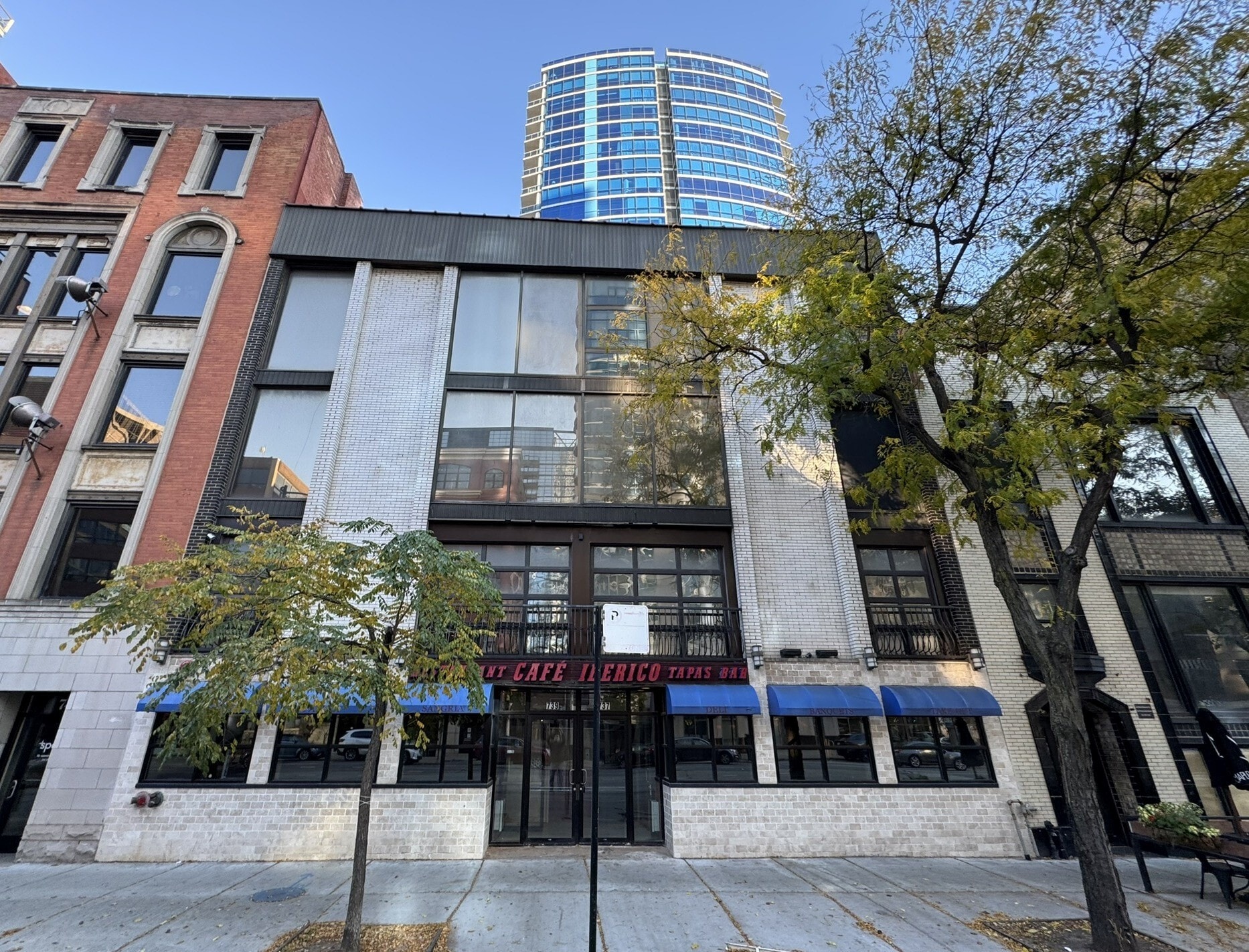 737-739 N La Salle Dr, Chicago, IL for lease Building Photo- Image 1 of 20