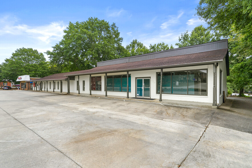 125-145 E Georgia Ave, Fayetteville, GA for sale - Building Photo - Image 3 of 46