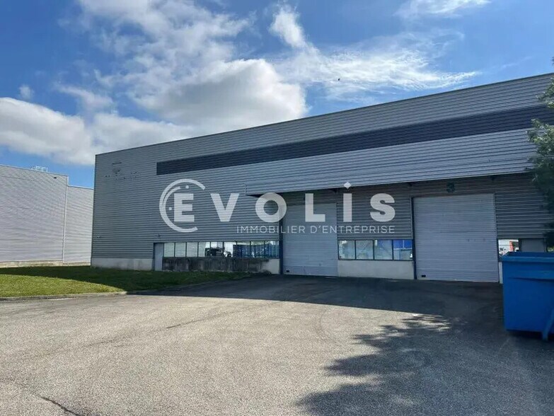 42 Rue De L'Avenir, Genas for lease - Building Photo - Image 1 of 9