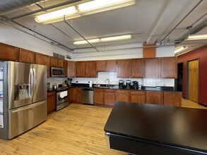 833 W Jackson Blvd, Chicago, IL for lease Interior Photo- Image 2 of 6