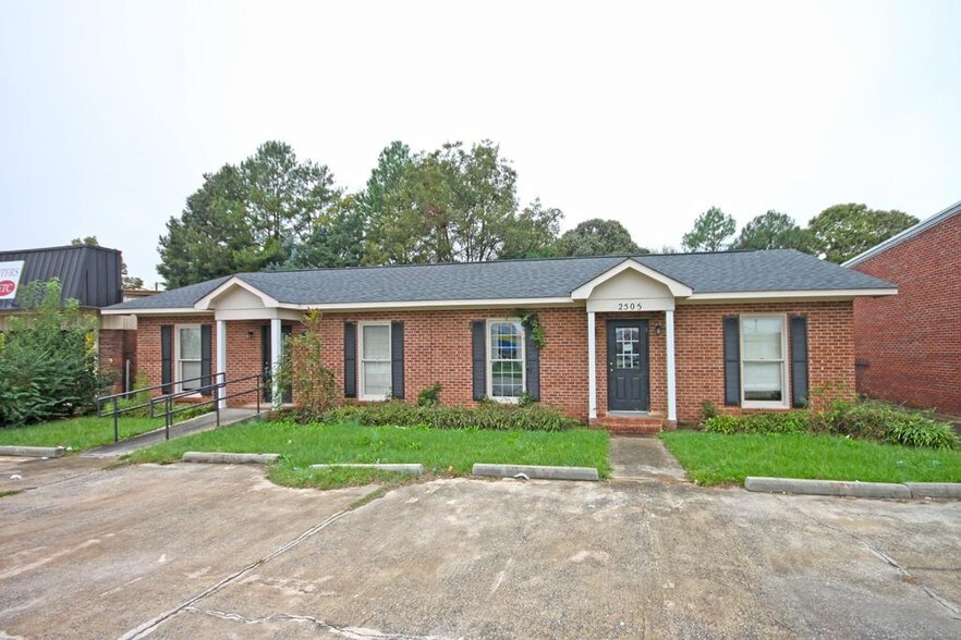 2505 Moody Rd, Warner Robins, GA 31088
