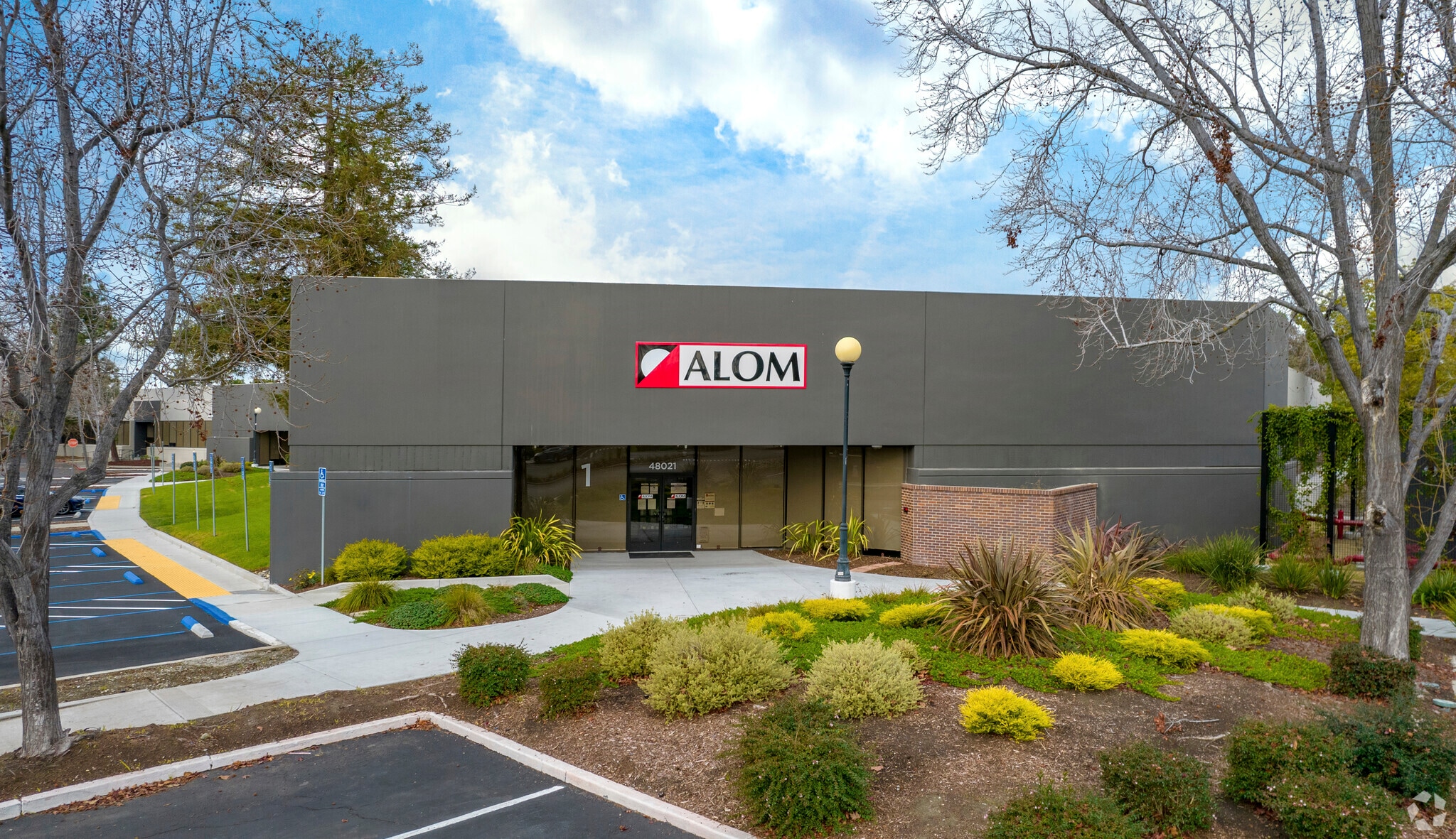 48021-48027 Warm Springs Blvd, Fremont, CA for lease Building Photo- Image 1 of 9