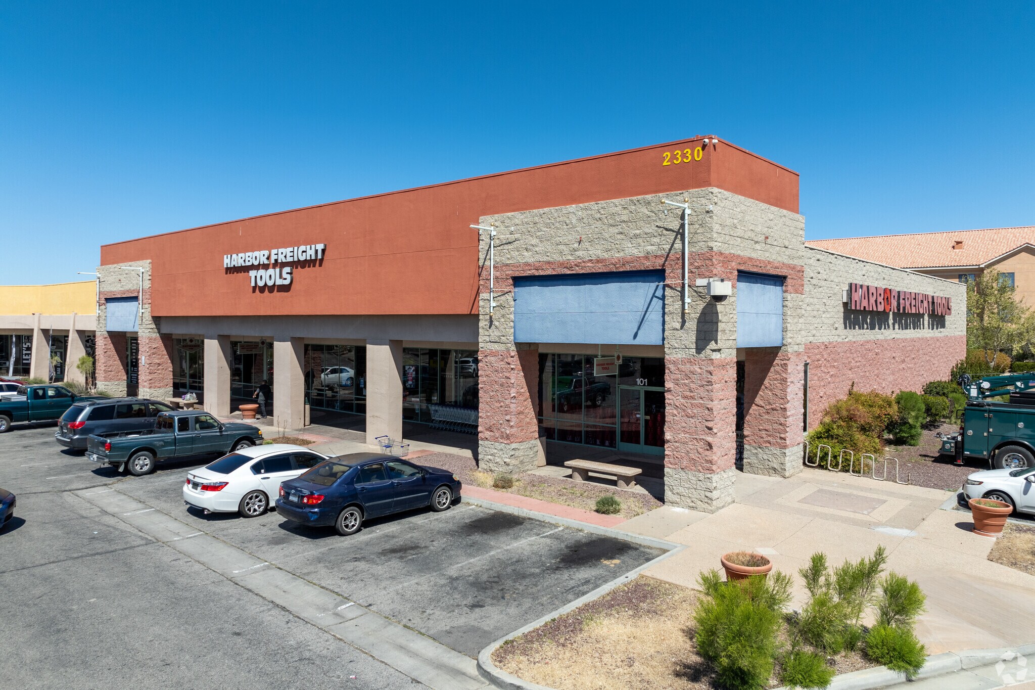 2330 Mall Loop Rd, Lancaster, CA for sale Primary Photo- Image 1 of 1