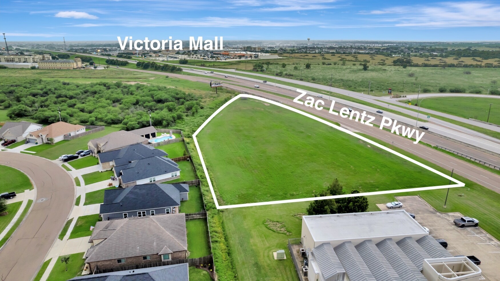 6201 Zac Lentz Pky, Victoria, TX for sale Primary Photo- Image 1 of 12