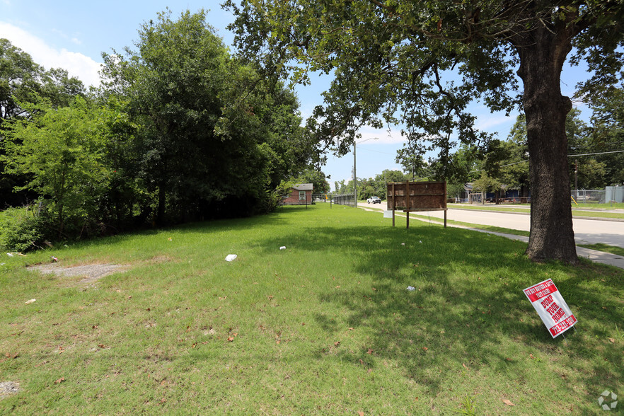 0-1A Lockwood Dr, Houston, TX for sale - Primary Photo - Image 1 of 1