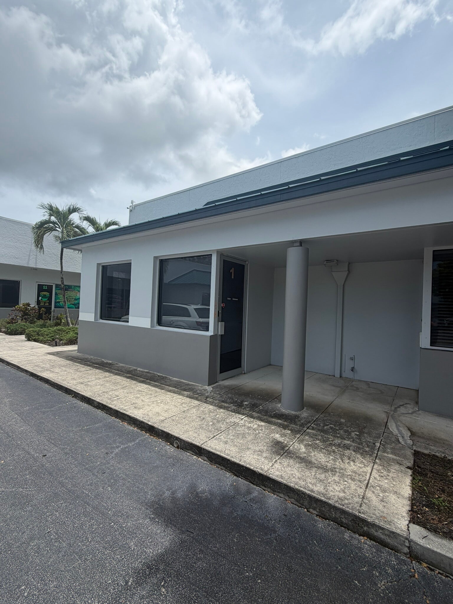3825 Investment Ln, West Palm Beach, FL for lease Interior Photo- Image 1 of 9