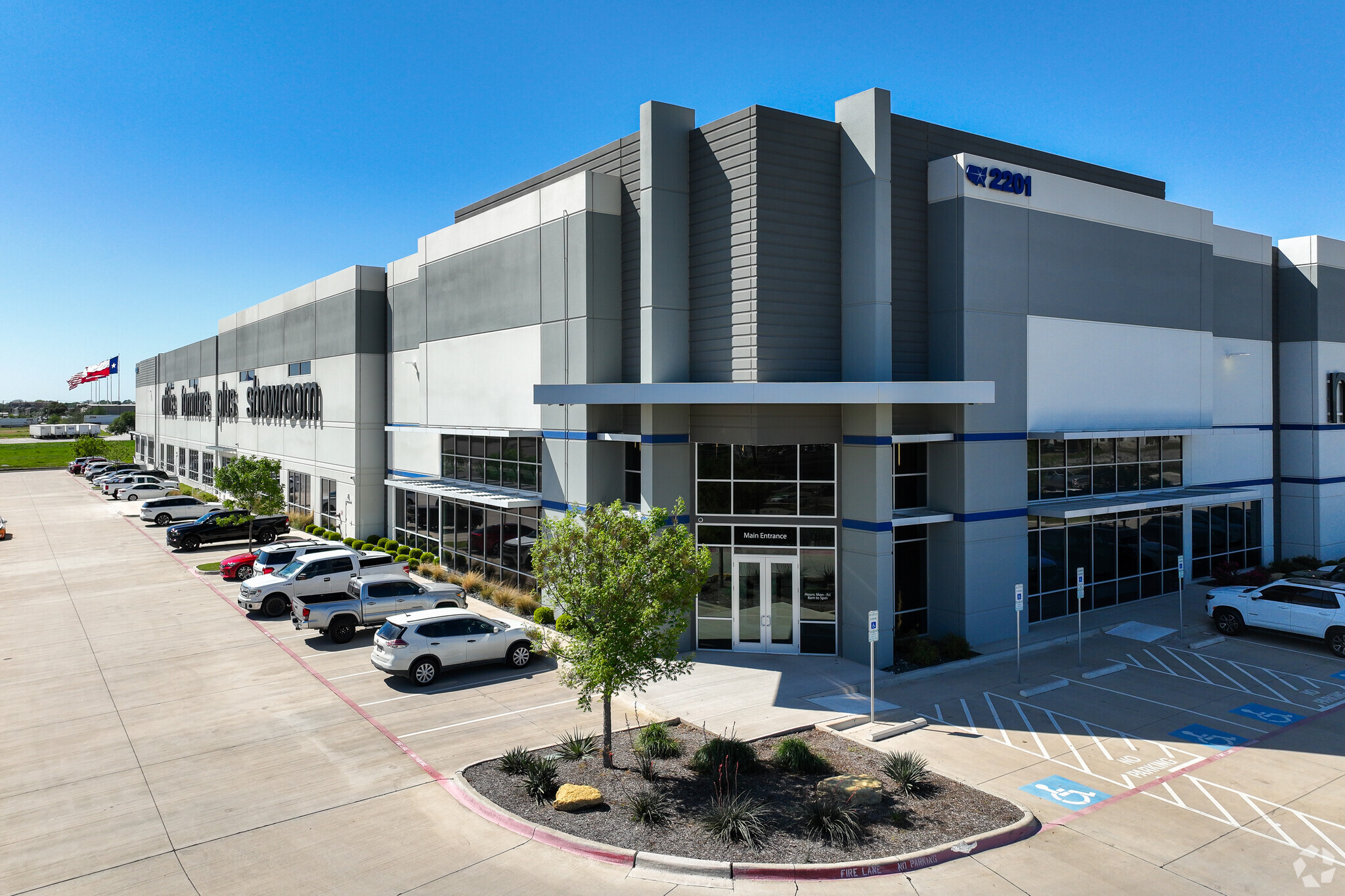 2201 Chemsearch Blvd, Irving, TX for lease Building Photo- Image 1 of 14