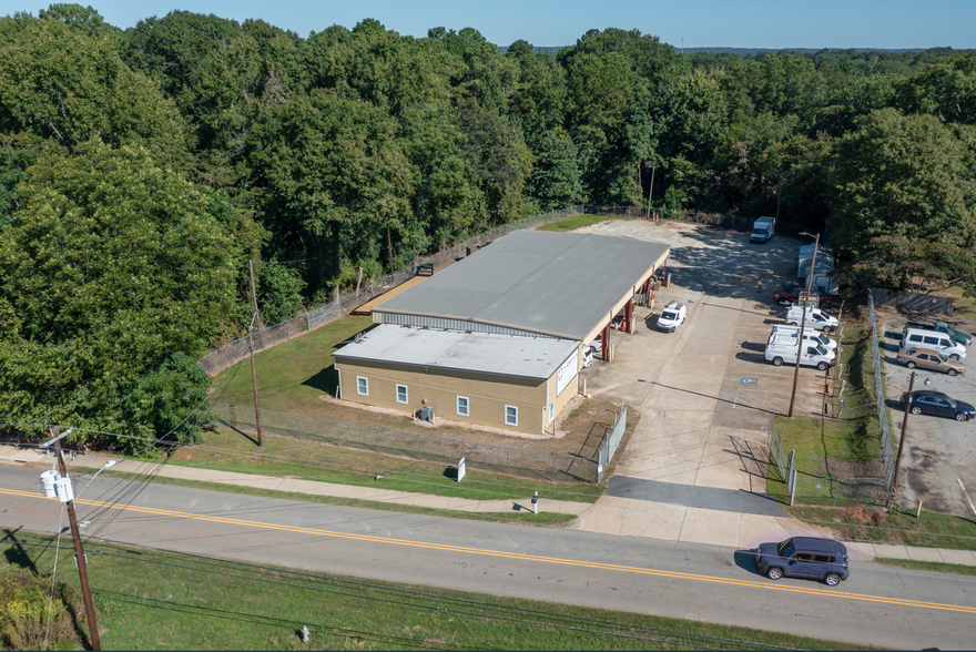 11 Bridges Rd, Mcdonough, GA for lease - Primary Photo - Image 1 of 21