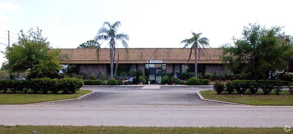 13900 N 49th St, Clearwater, FL for sale - Building Photo - Image 3 of 5