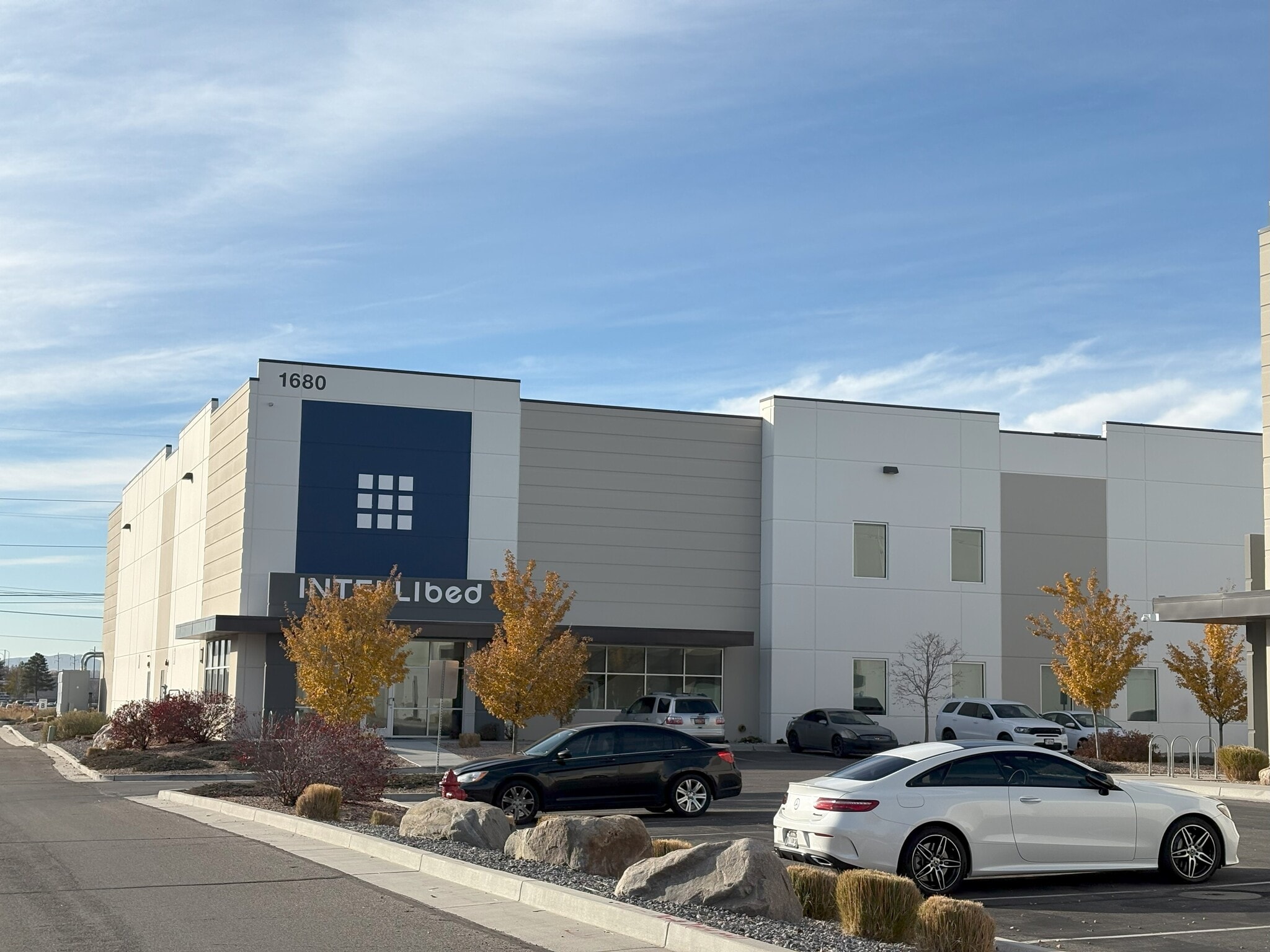 1680 S Distribution Dr, Salt Lake City, UT for lease Building Photo- Image 1 of 4