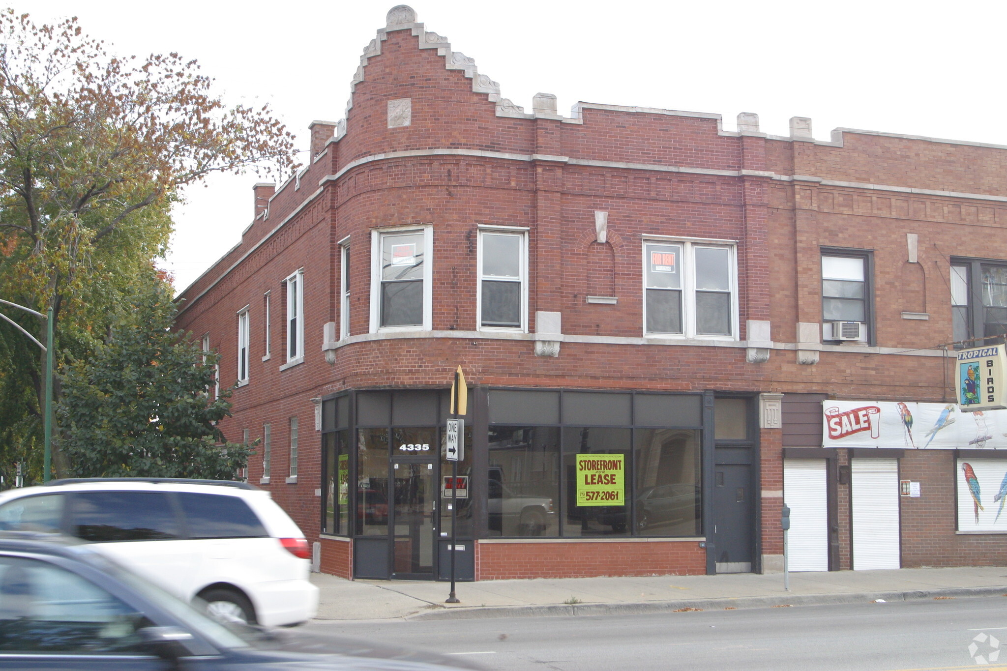 4335 W Fullerton Ave, Chicago, IL for sale Primary Photo- Image 1 of 1