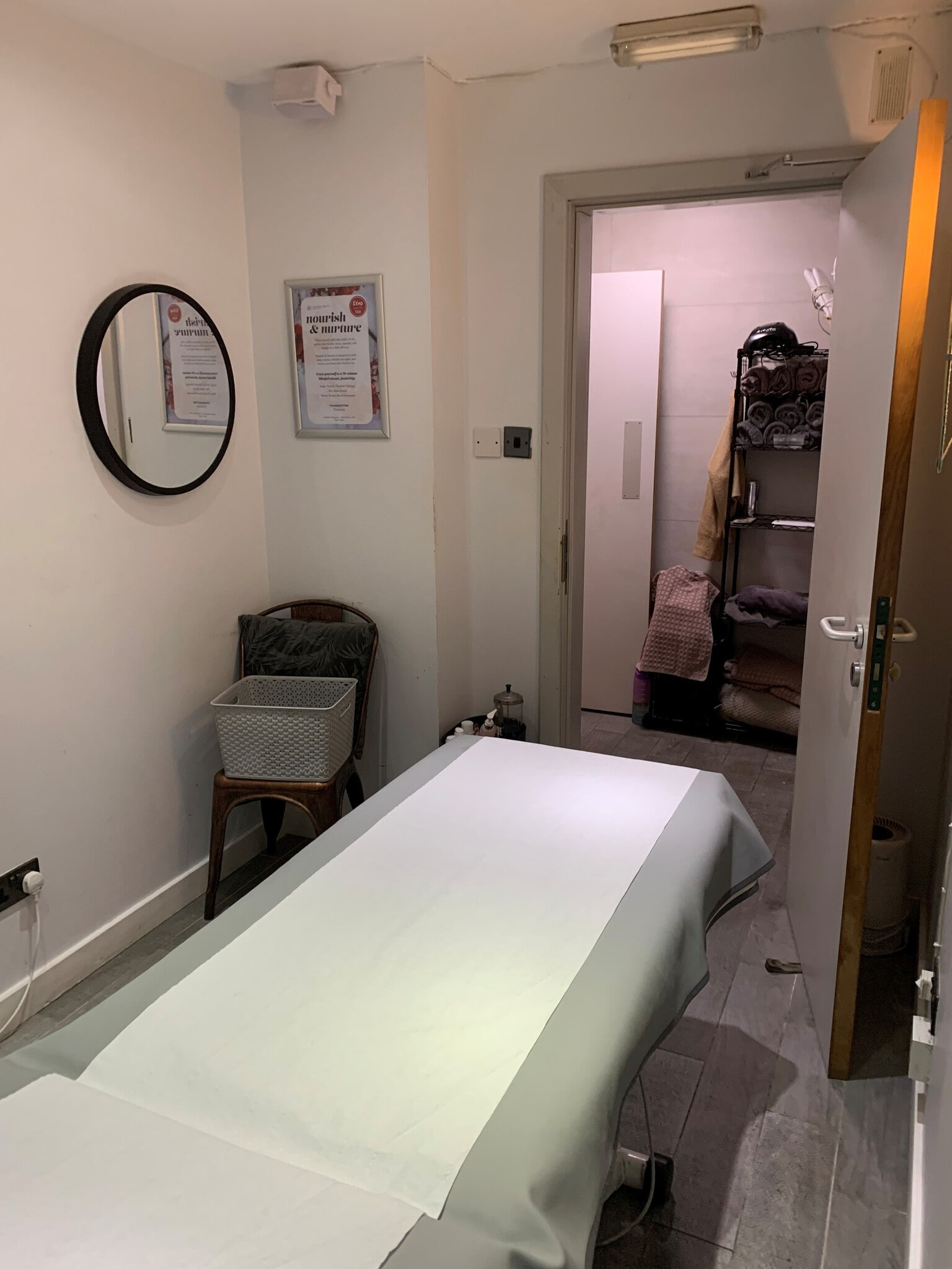 8 Ness Walk, Inverness for lease Interior Photo- Image 1 of 6