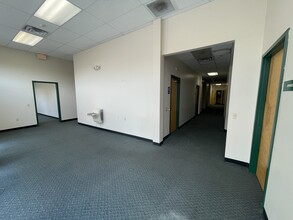 33 W Main St, Vernon Rockville, CT for lease Interior Photo- Image 2 of 8