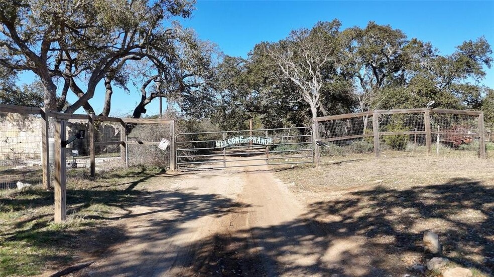 1750 Loop 165, Dripping Springs, TX for sale - Building Photo - Image 2 of 20