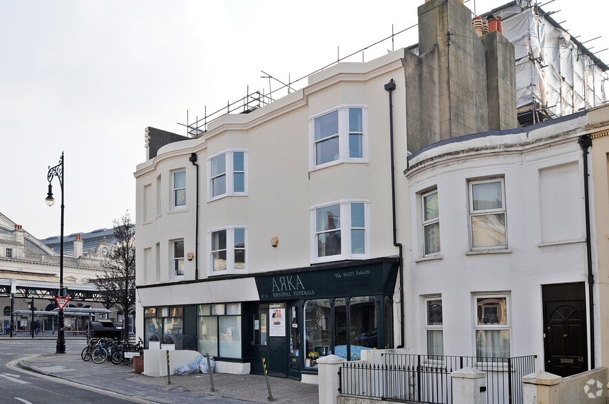 Office in 39-41 Surrey St, Brighton for lease - Building Photo - Image 2 of 4