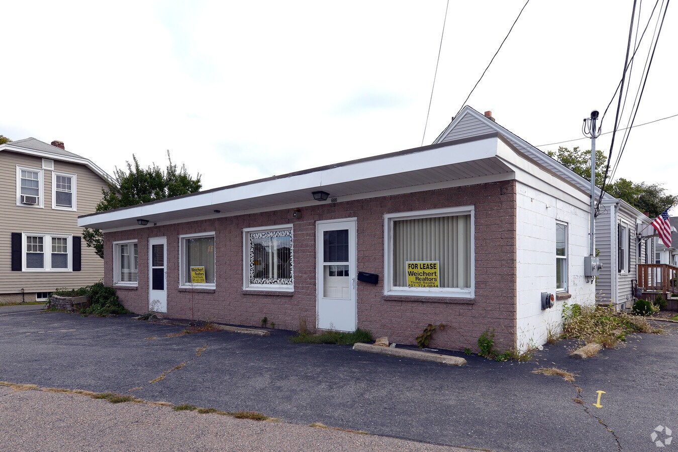 684686 Willett Ave, Riverside, RI 02915