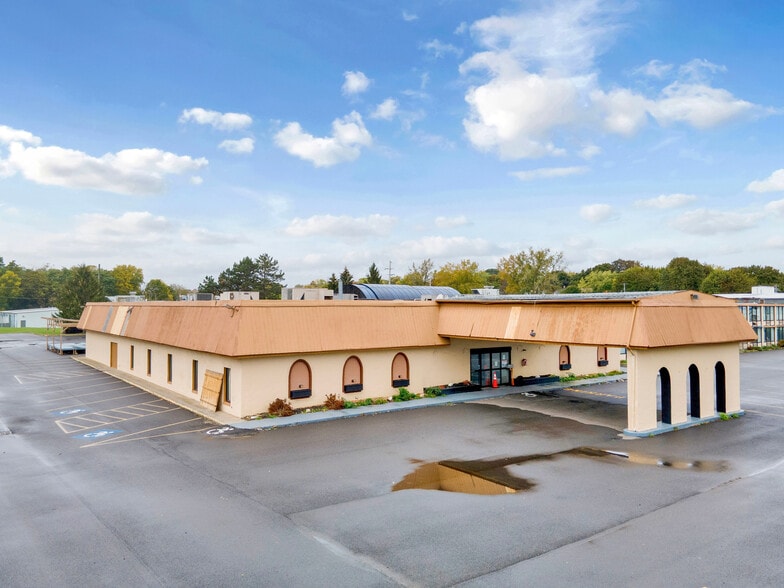 125 N Main St, Newark, NY for sale - Building Photo - Image 1 of 24