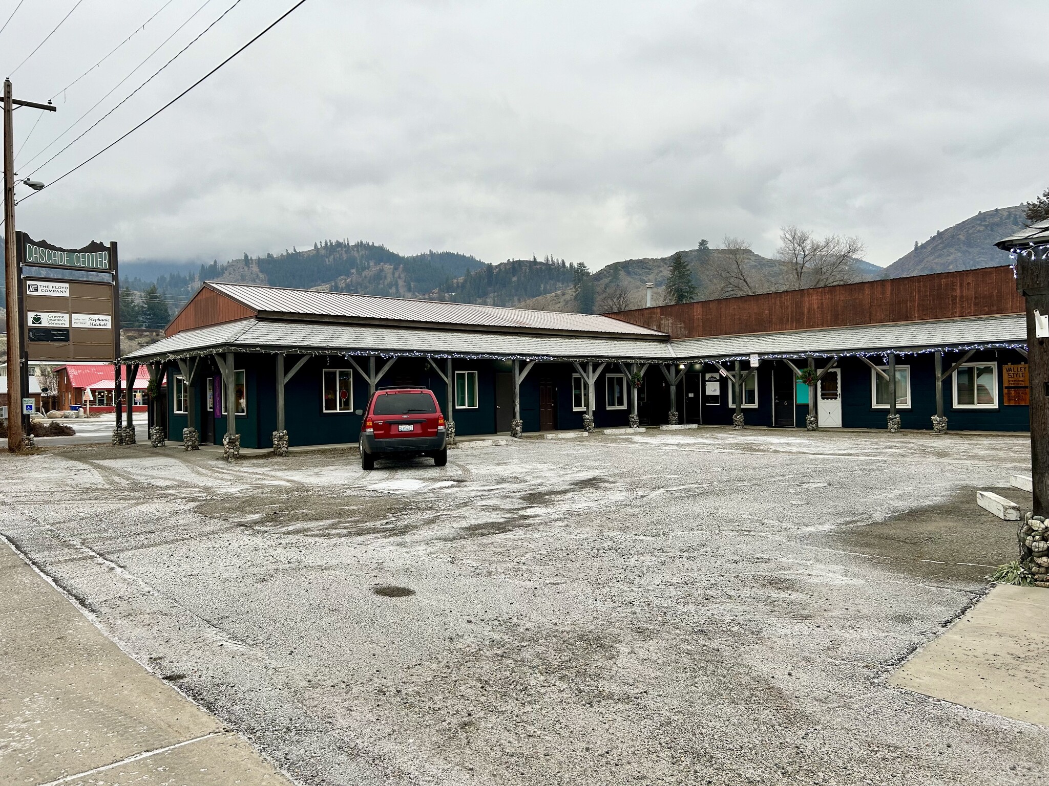 North Cascades Hwy, Twisp, WA for sale Building Photo- Image 1 of 4