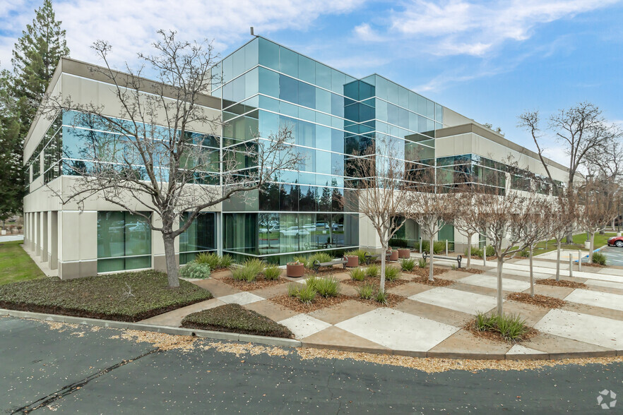 11171 Sun Center Dr, Rancho Cordova, CA for lease - Building Photo - Image 2 of 14