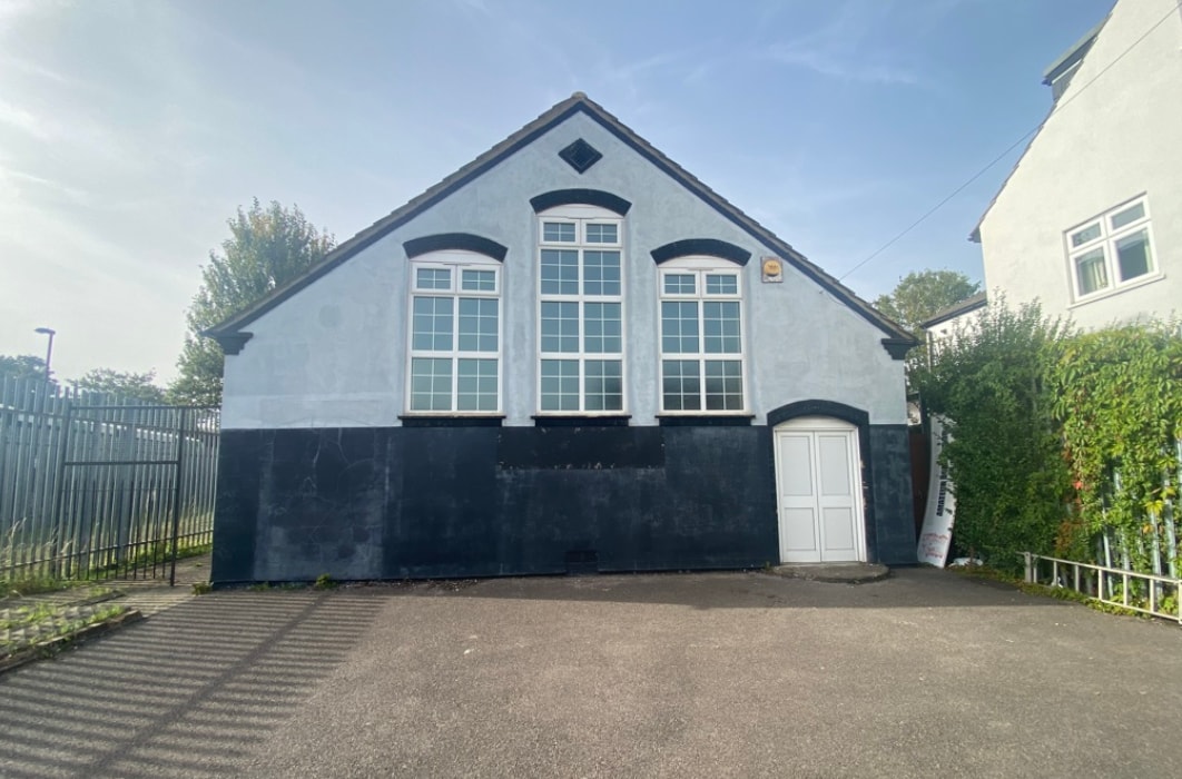 9 Charnwood Rd, London for sale Primary Photo- Image 1 of 1