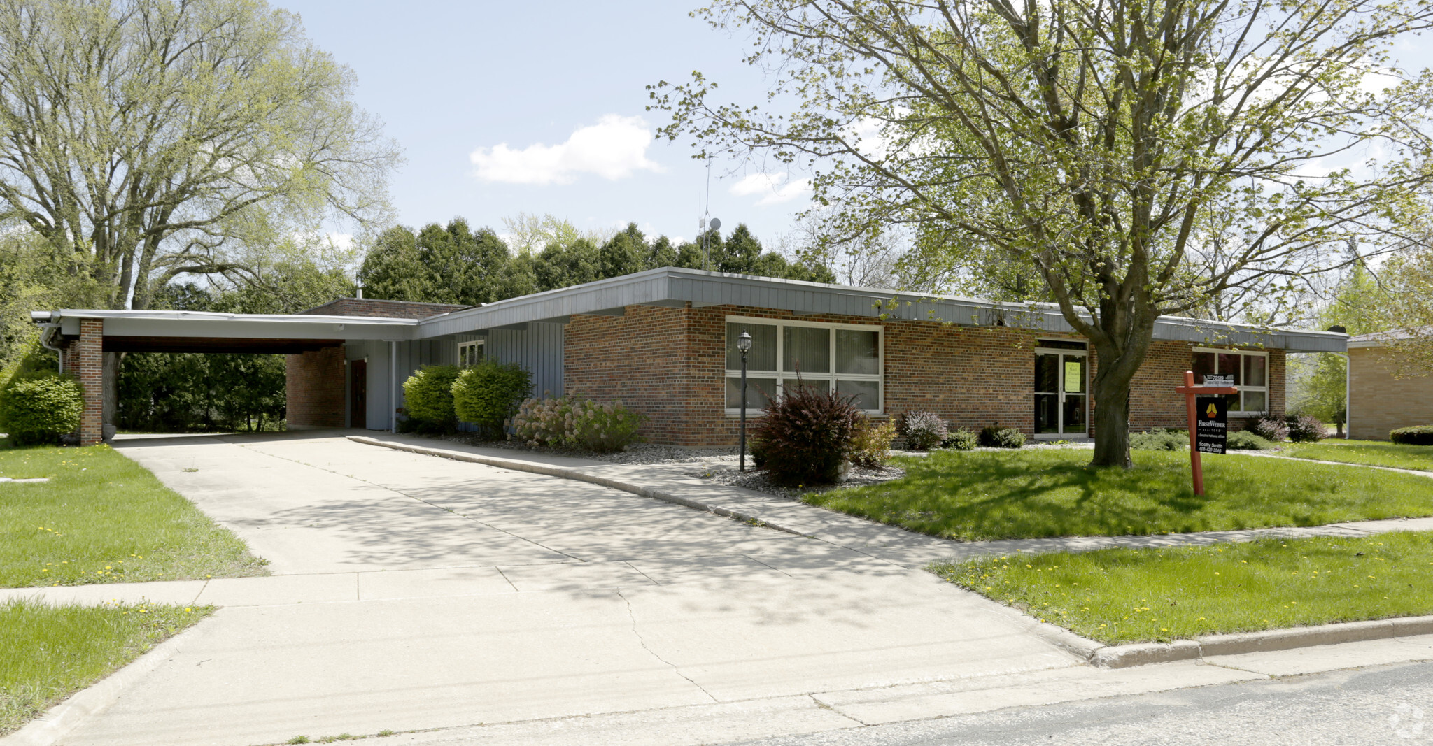 106 Roosevelt St, Pardeeville, WI for sale Primary Photo- Image 1 of 1