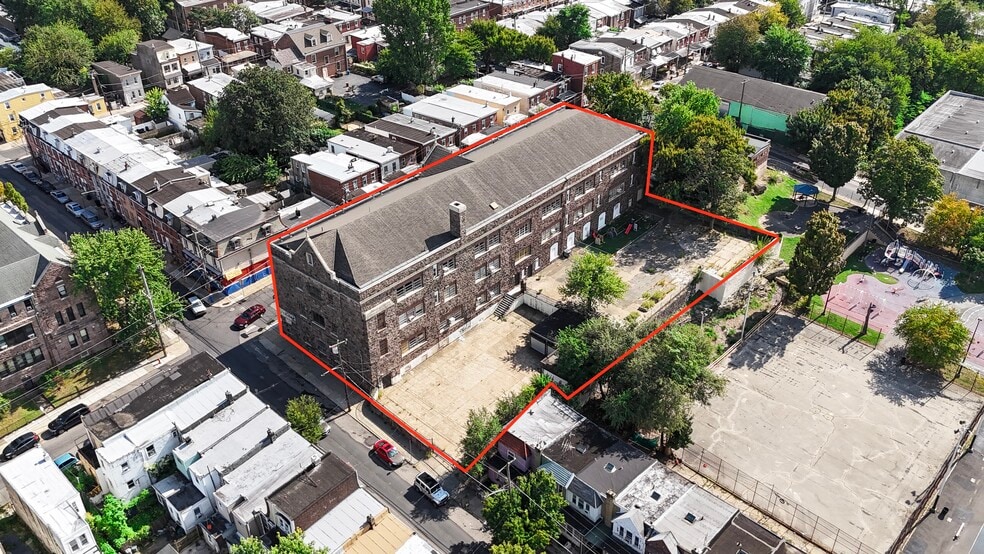 4290 Penn St, Philadelphia, PA for lease - Building Photo - Image 1 of 15