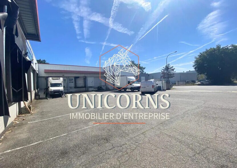 Industrial in Aucamville for sale - Building Photo - Image 2 of 8