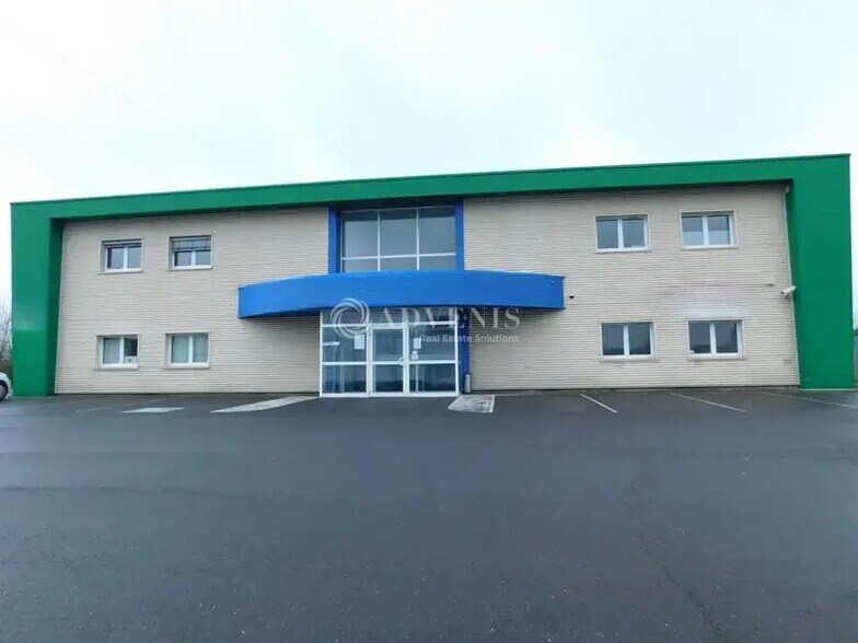 Office in Marly for lease - Building Photo - Image 1 of 6