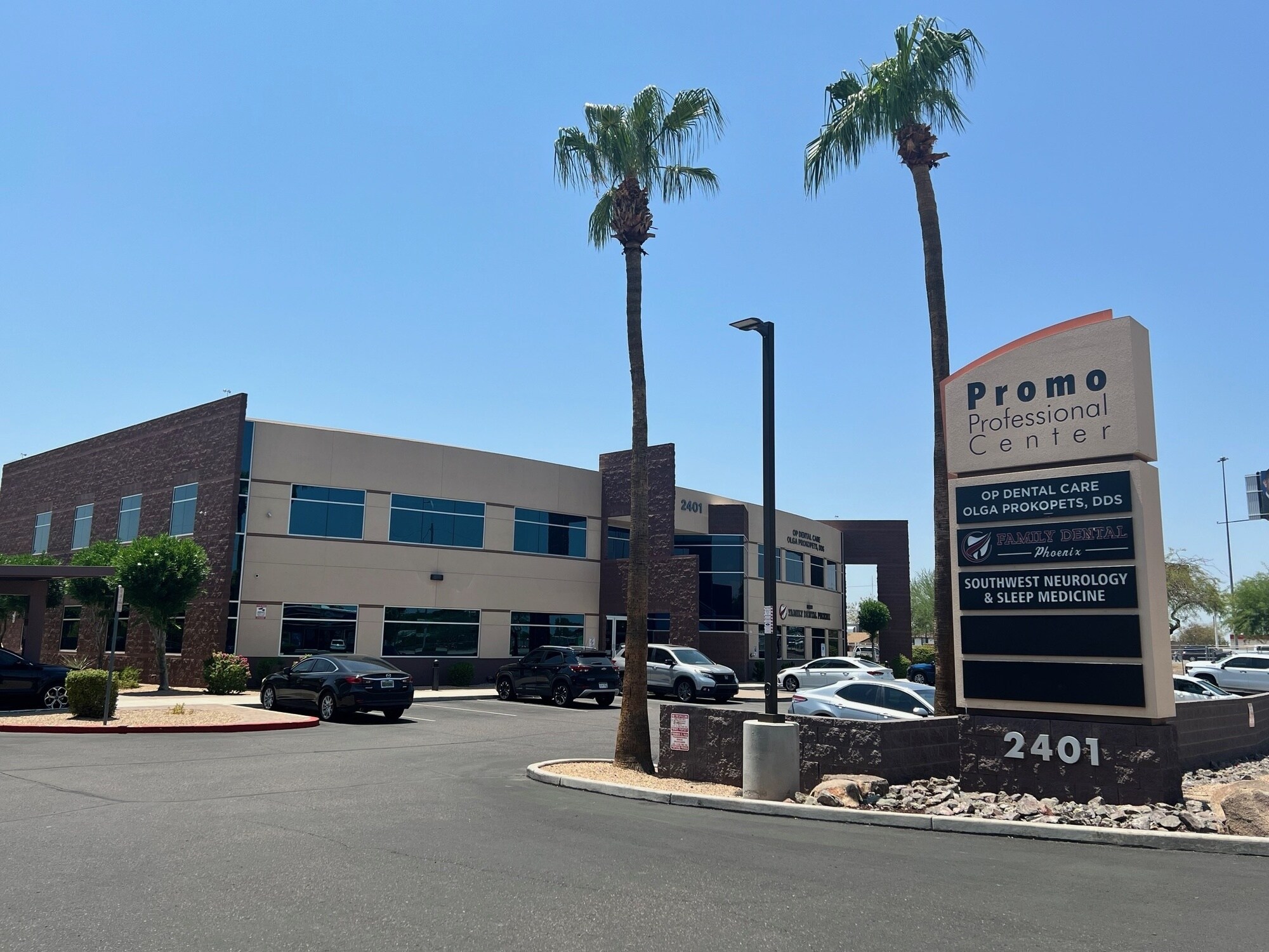 2401 W Glendale Ave, Phoenix, AZ for lease Building Photo- Image 1 of 14