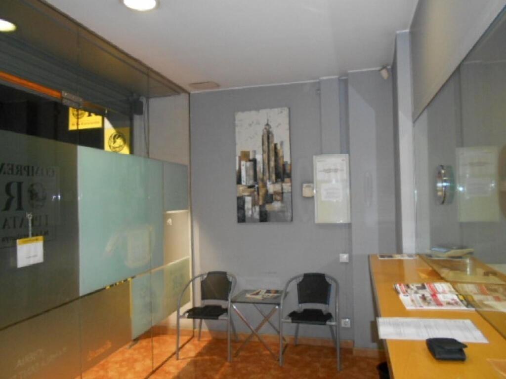 Igualada, BAR 08700 - - - Interior Photo - Image 2 of 2