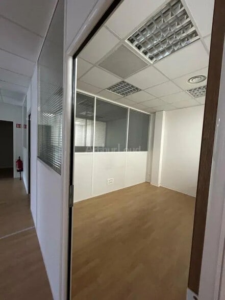 Office in Nancy for lease - Building Photo - Image 2 of 12