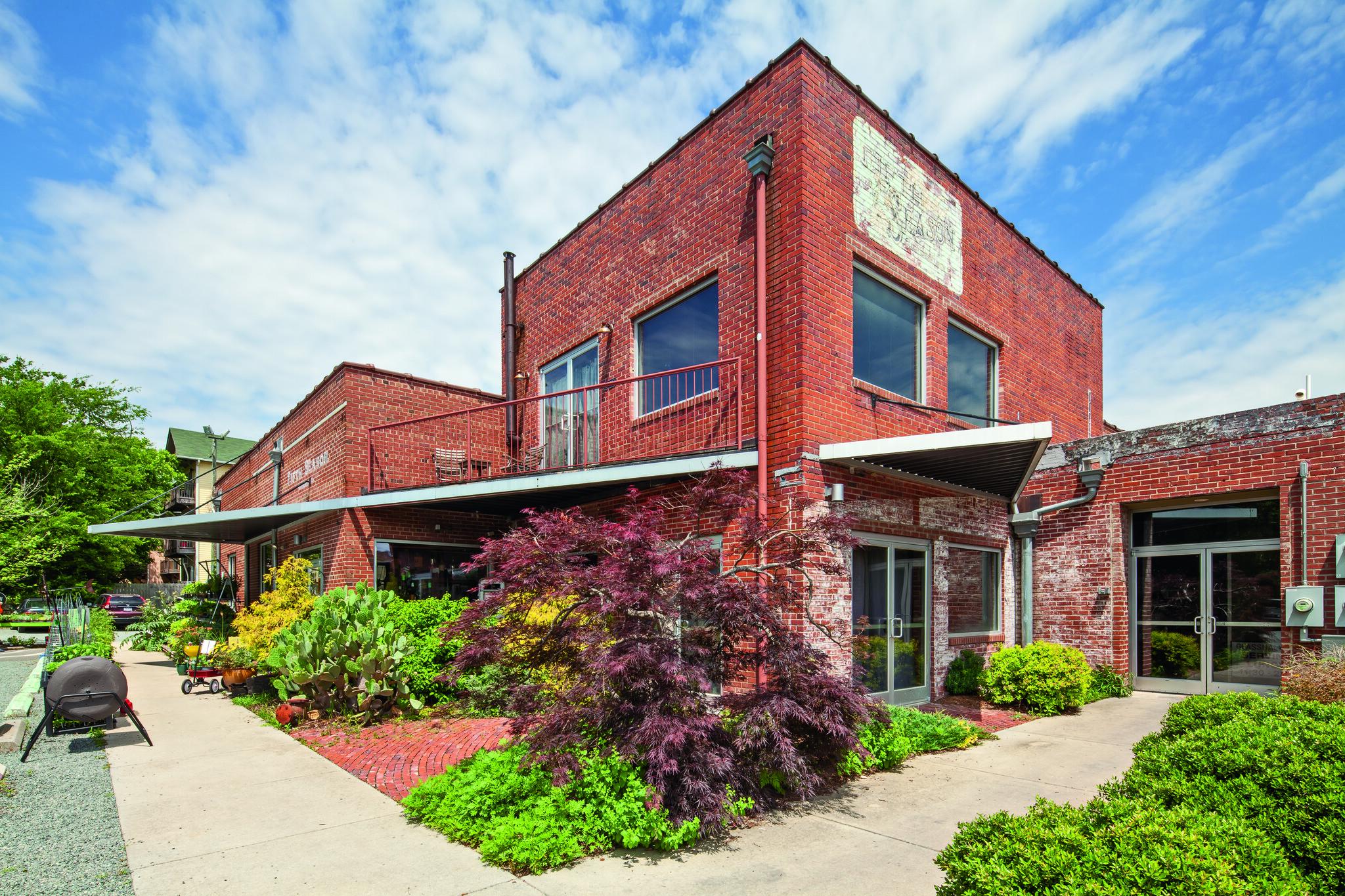 106 S Greensboro St, Carrboro, NC for lease Building Photo- Image 1 of 6