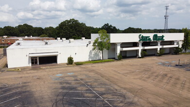 5070 Interstate 55 N, Jackson, MS for lease Building Photo- Image 2 of 4