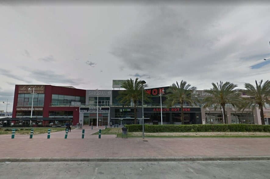 Retail in L'ELIANA for lease - Building Photo - Image 3 of 4