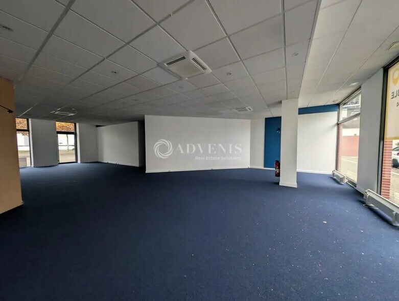 Retail in Illkirch-Graffenstaden for lease - Interior Photo - Image 3 of 6